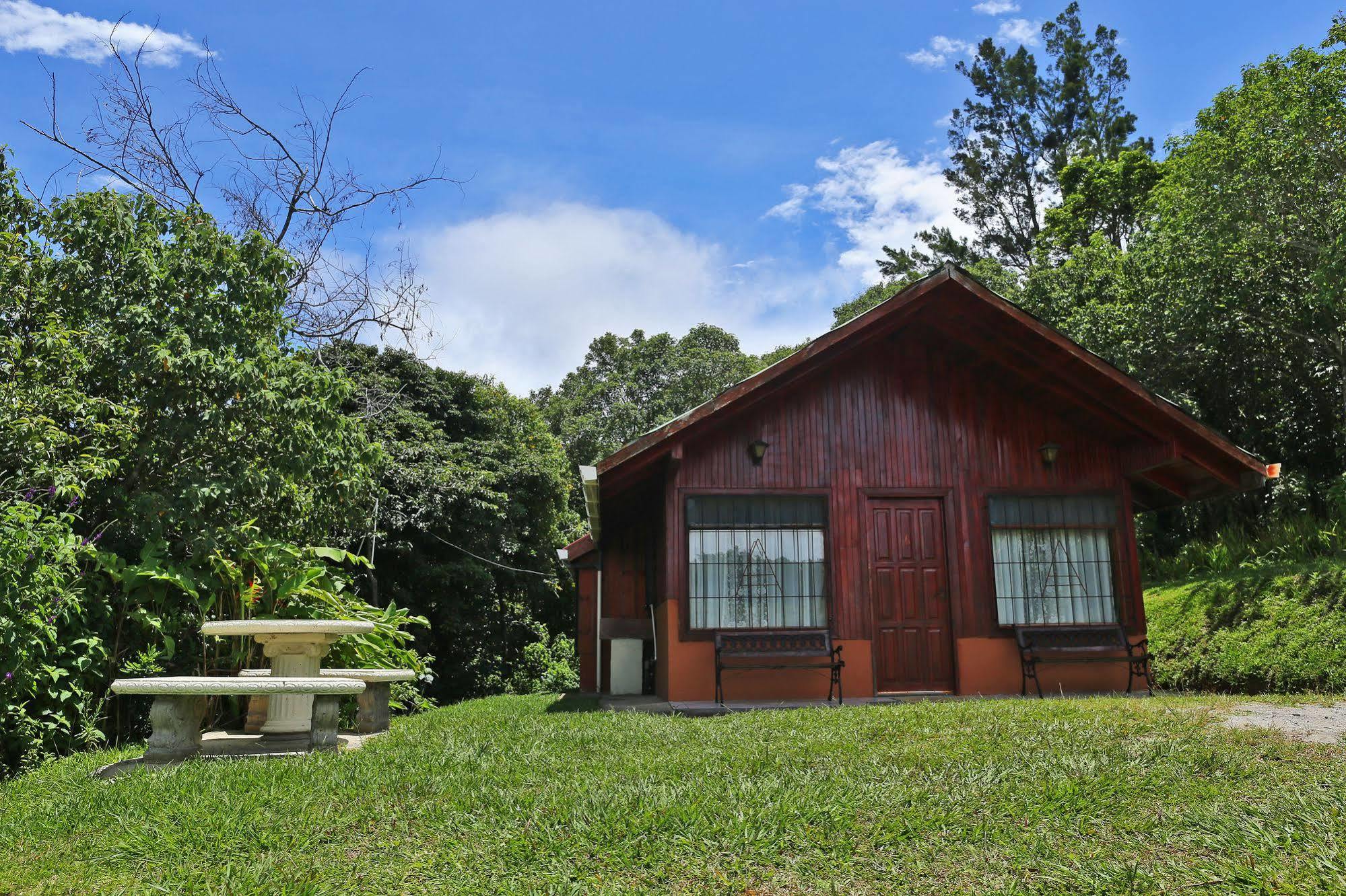 Cabanas La Pradera 호텔 Monteverde 외부 사진